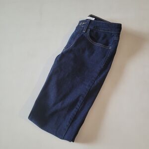 Levi skinny jeans